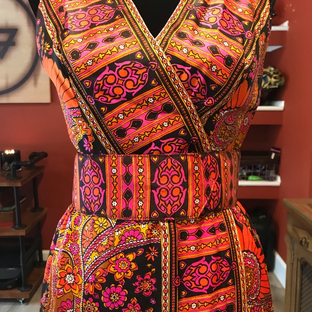 Vintage 1960’s dress - Picture 3 of 8